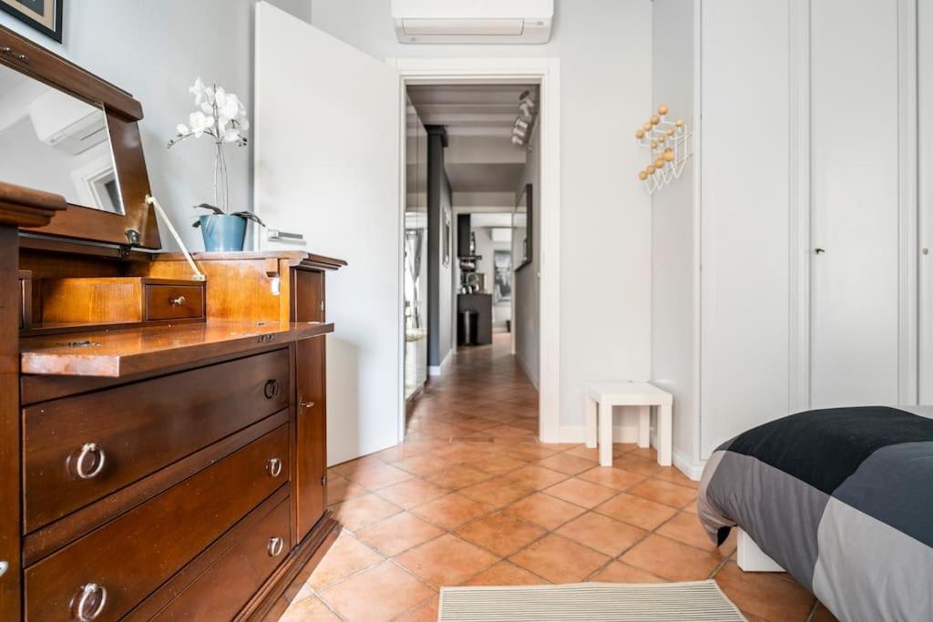 L'Atelier Del Centro: Tra Design, Storia E Fascino Brescia Exterior foto